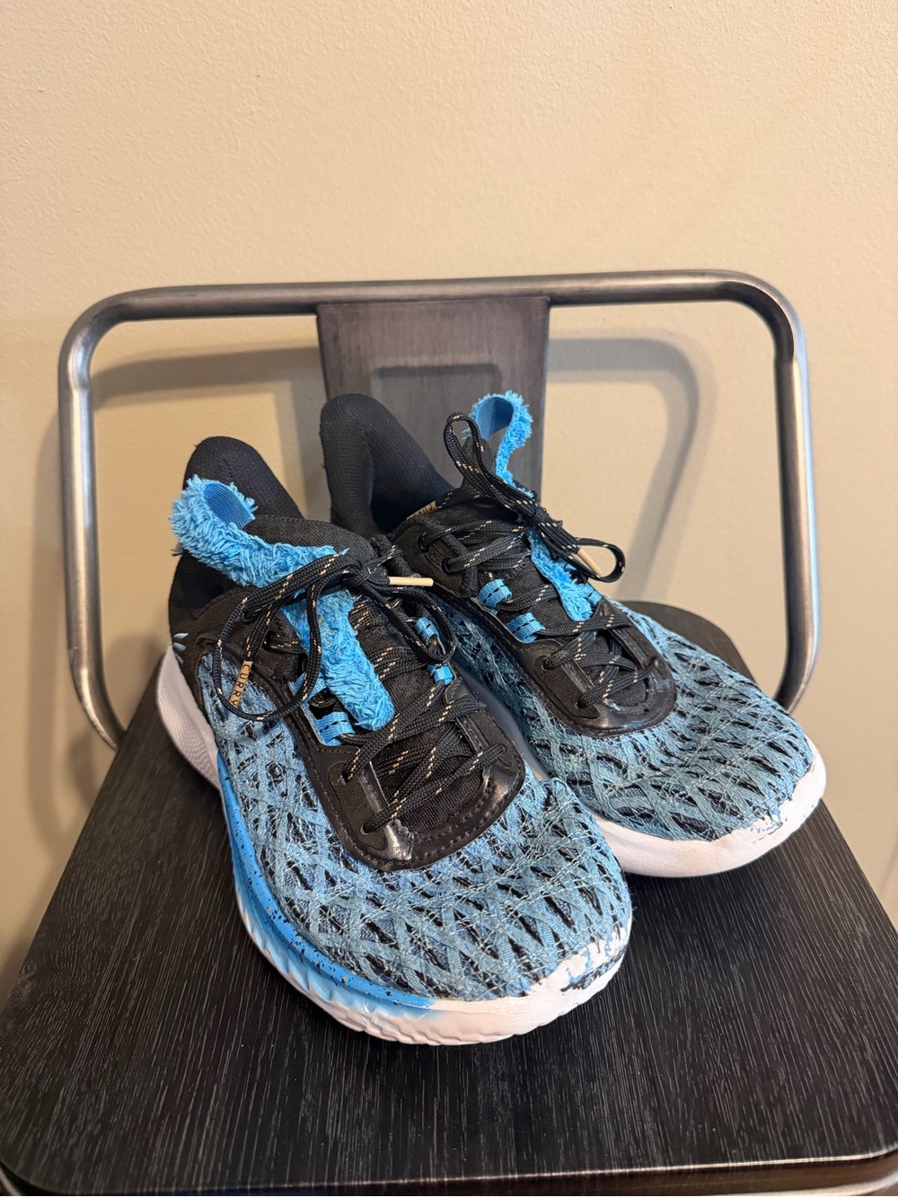 Under Armour Curry Flow 9 Cookie Monster Sesame Street Sneakers Youth 6Y